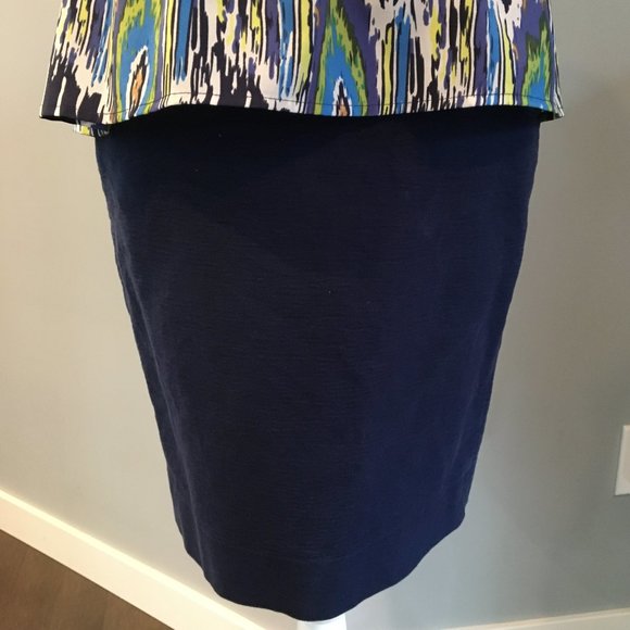 J. Crew Classic Blue The Pencil Skirt  - Sz 4 - Picture 2 of 9